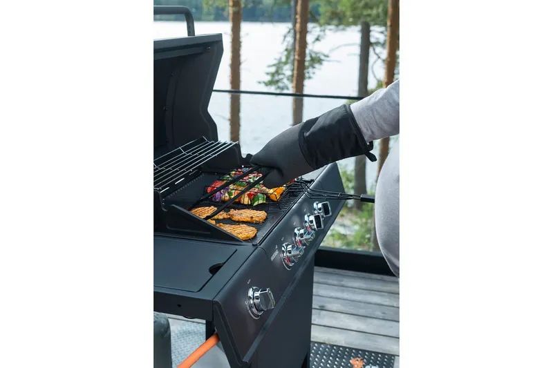 Bild 2 för Mustang Grillvante, svart