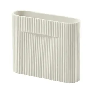 Produktfoto för Muuto - Ridge Vase - Vas - Small - Off-White - W6 x L20 x H16,5 cm