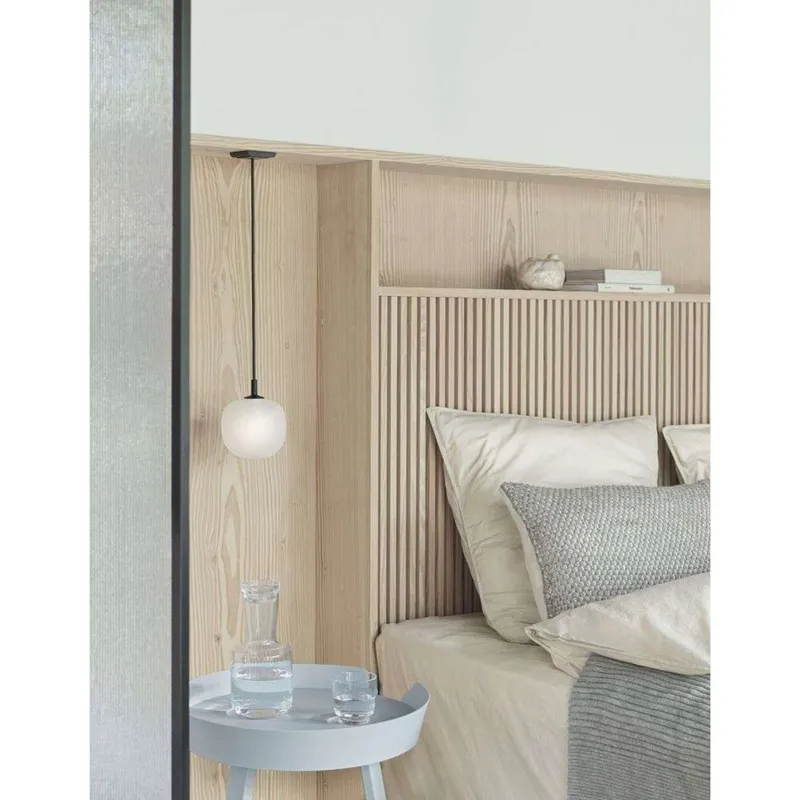 Bild 2 för Muuto - Rime Taklampa Ø12 Deep Red Muuto