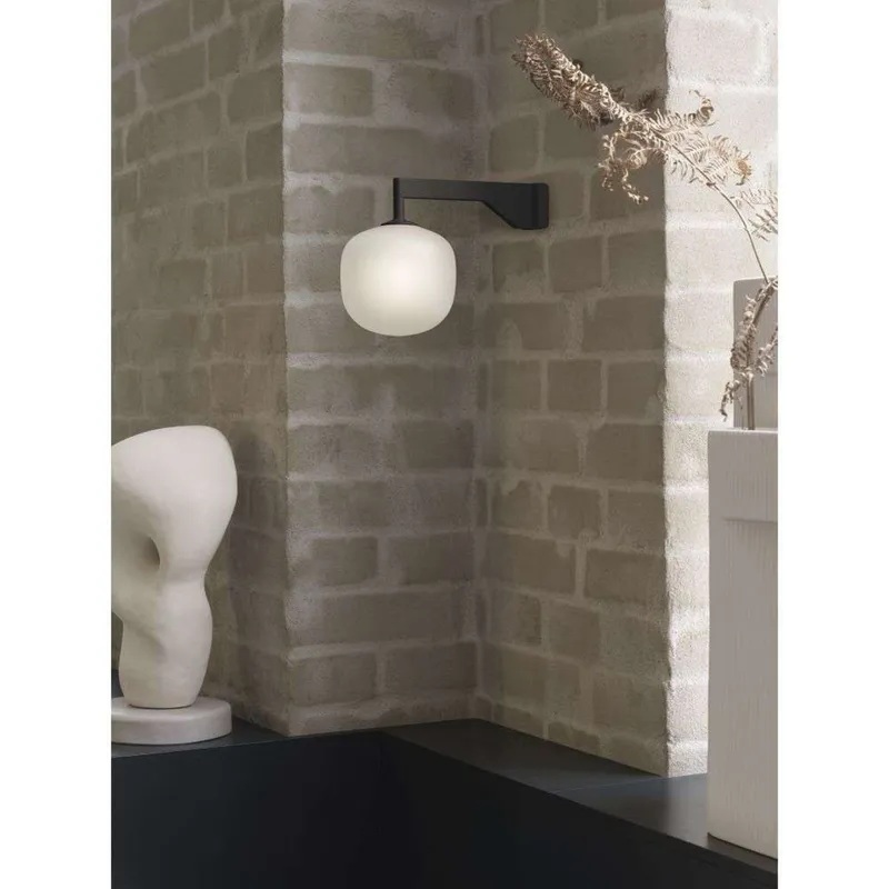 Bild 2 för Muuto - Rime Vägglampa Black