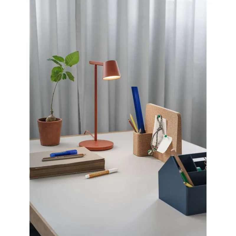 Bild 4 för Muuto - Tip Bordslampa Copper Brown