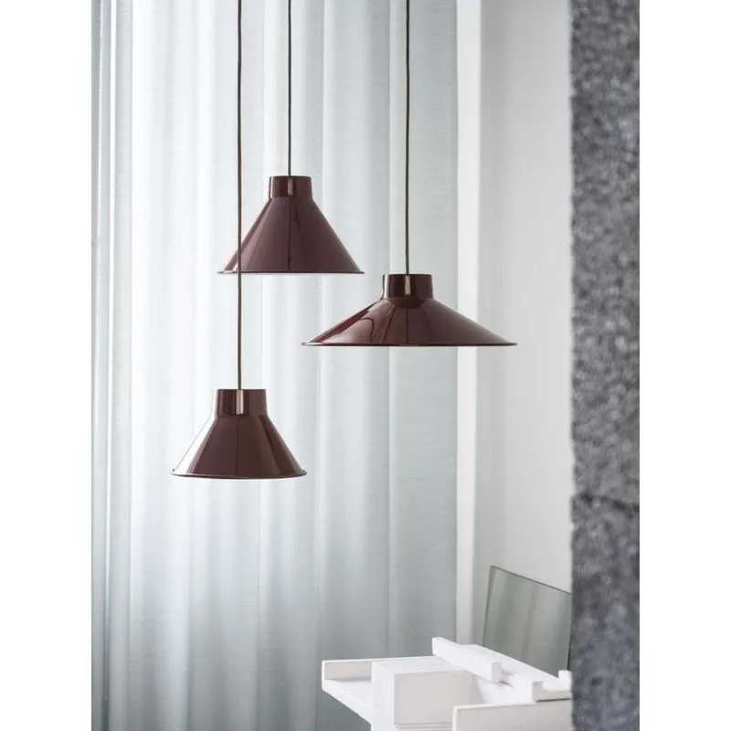Bild 1 för Muuto - Top Taklampa Ø21 Deep Red