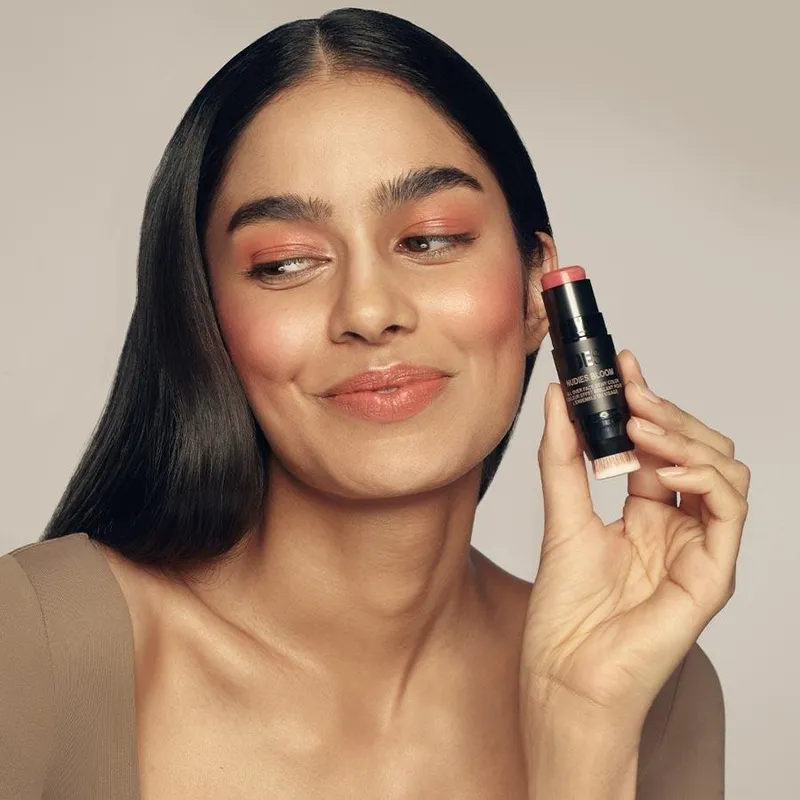 Bild 4 för Nudestix Nudies Blush Bloom Dewy Bohemian Rose 7 g