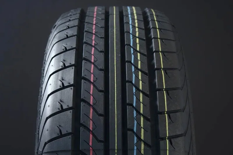 Bild 2 för Nankang Passion CW-20 ( 235/55 R18C 117/115R )