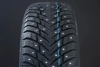 Produktfoto för Nokian Hakkapeliitta 10 ( 235/55 R19 105T XL Aramid Sidewalls, SUV, Dubbade )