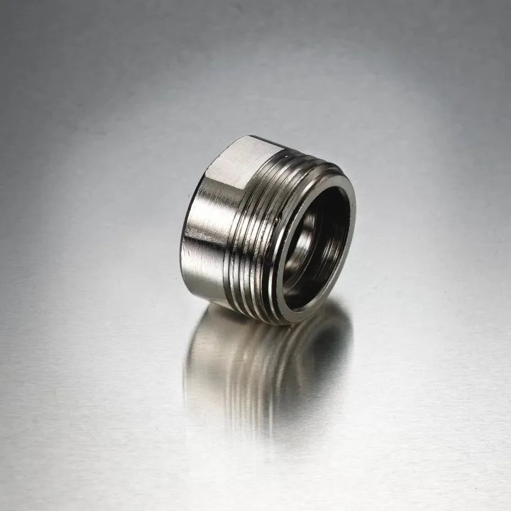 Alternativ bild 0 för Nordic Quality Adapter i Messing 1/2" - 3/4" - BULK
