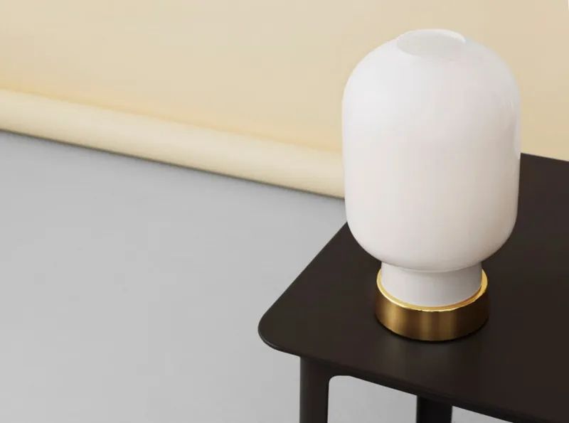 Bild 1 för Normann Copenhagen - Amp Bordslampa Vit/Mässing Normann Copenhagen