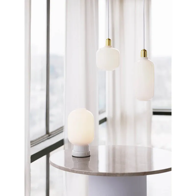 Bild 1 för Normann Copenhagen - Amp Taklampa Small Vit/Mässing Normann Copenhagen