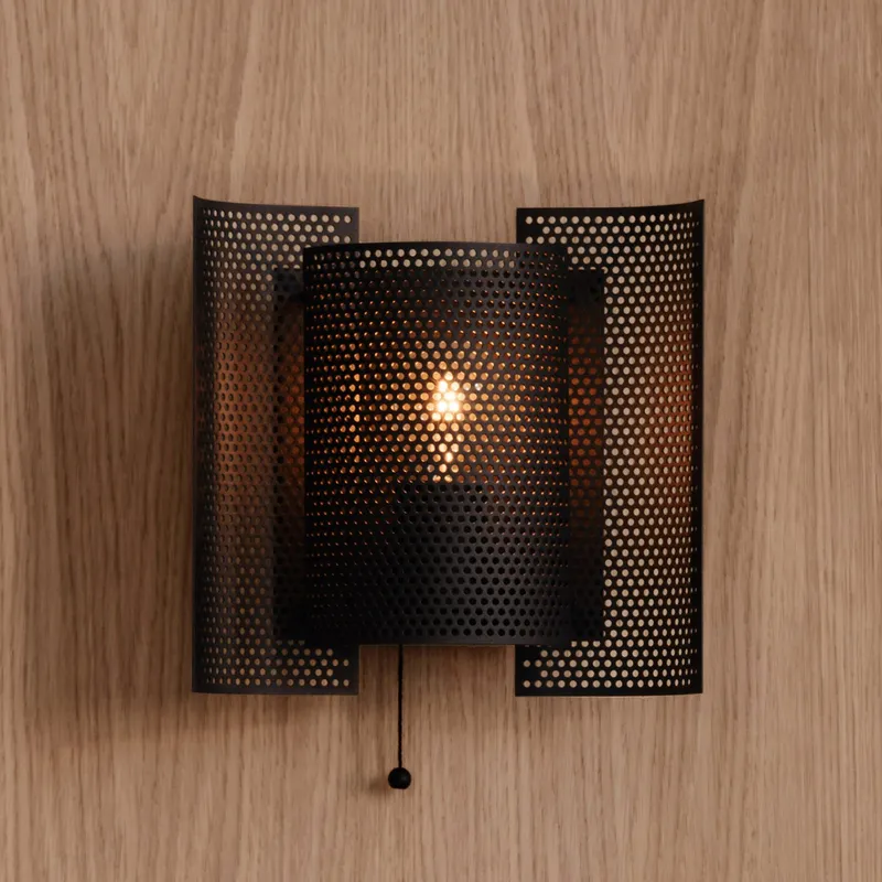 Bild 1 för Northern - Butterfly Vägglampa Perforated Black