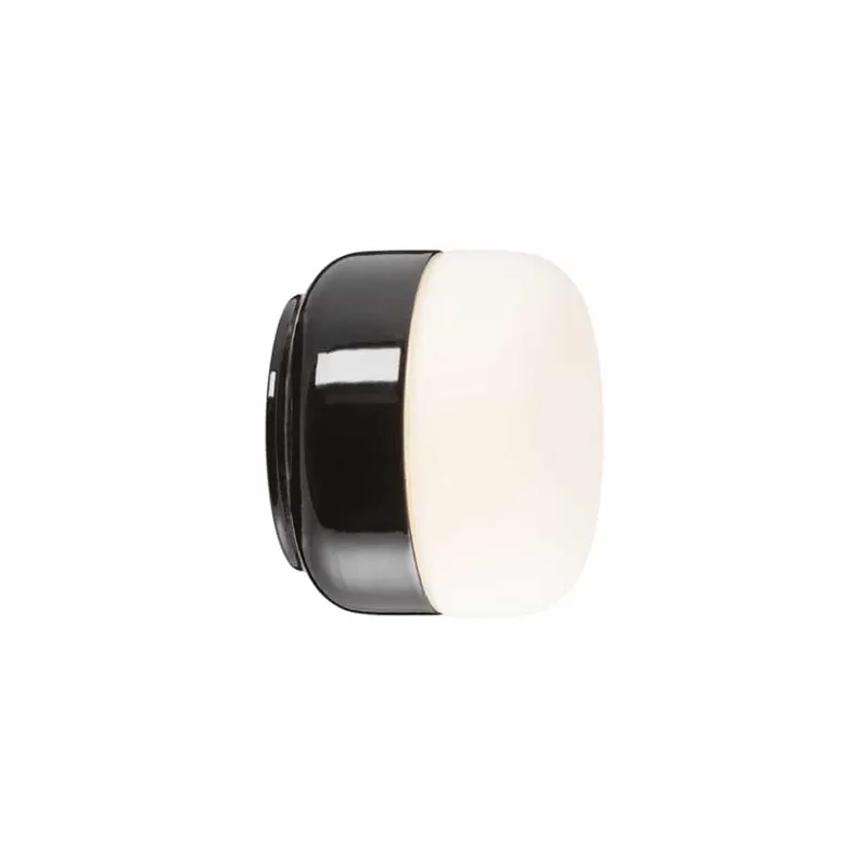 Bild 1 för Ohm Svart Badrumslampa GX53 LED 7W