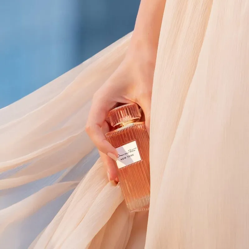Bild 8 för Oscar de la Renta New York Eau de Parfum 50 ml