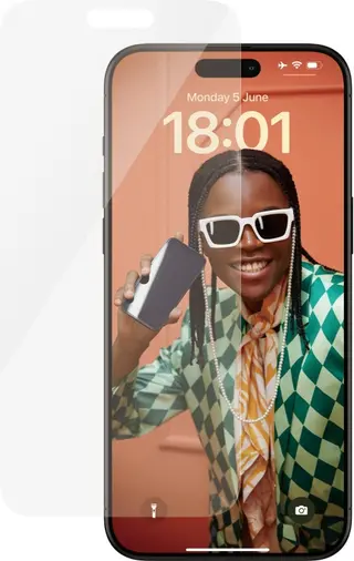 Produktfoto för PanzerGlass™ | Classic-Fit - Skärmskydd för mobiltelefon - Kristallklar | Apple iPhone 15 Pro Max