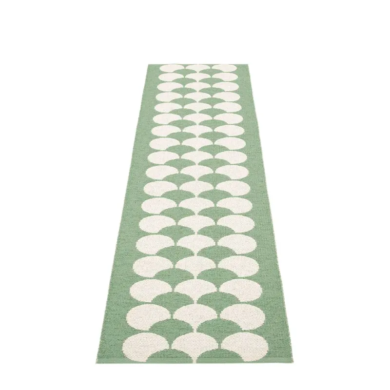 Alternativ bild 0 för Pappelina Poppy plastmatta 70 x 250 cm, oregano
