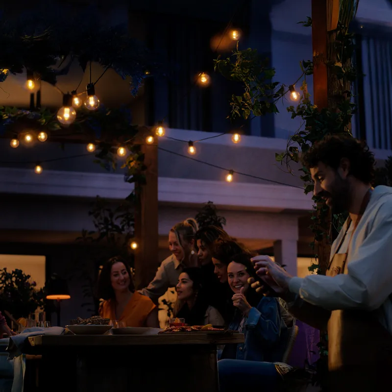 Bild 3 för Philips Hue Festavia Globe utomhusljusslingor, 14m