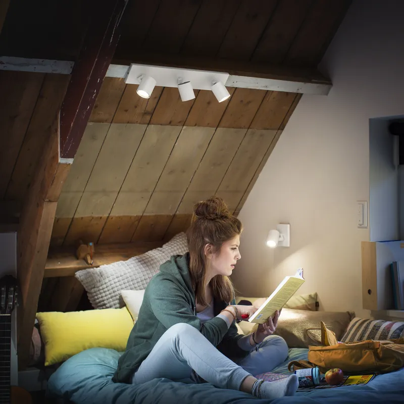 Bild 3 för Philips Hue Runner Trippel Spotlight - Vit - Med Dimmer Switch