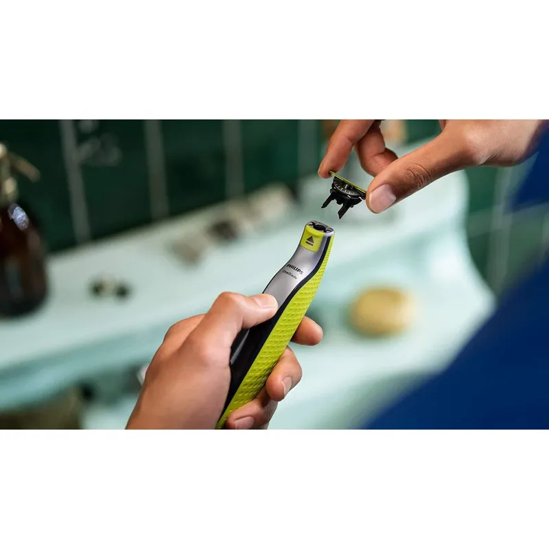 Bild 2 för Philips OneBlade QP440 - Reservblad - till trimningsmaskin (paket om 4)