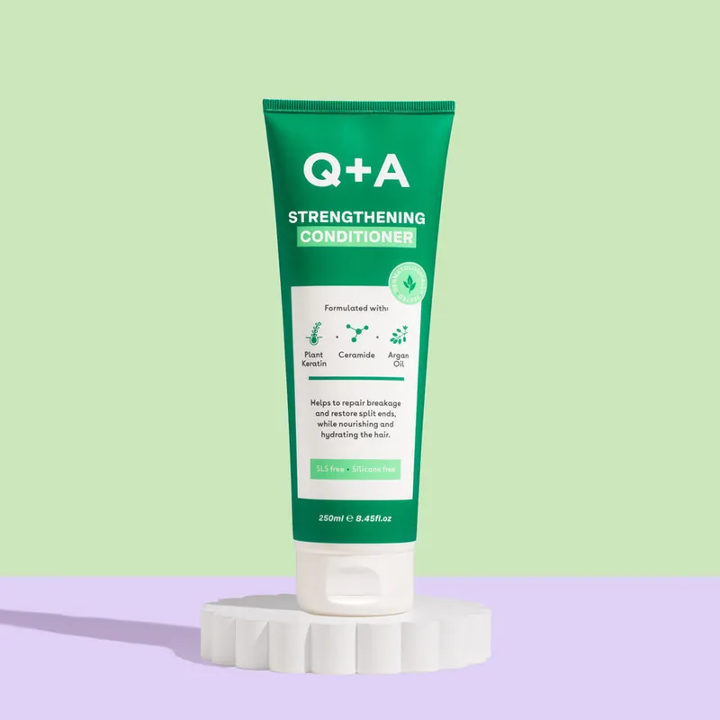 Bild 3 för Q+A Strengthening Conditioner 250 ml