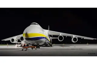 Produktfoto för Revell 03807 Antonov AN-124 Ruslan Modellflygplanssats 1:144