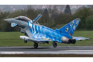 Produktfoto för Revell Model plastikowy Eurofighter Typhoon Bavaria 1/72