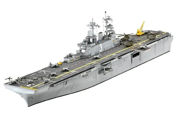 Alternativ bild 0 för Revell US Navy Assault Carrier Wasp Class 1:700 Modellbyggsats