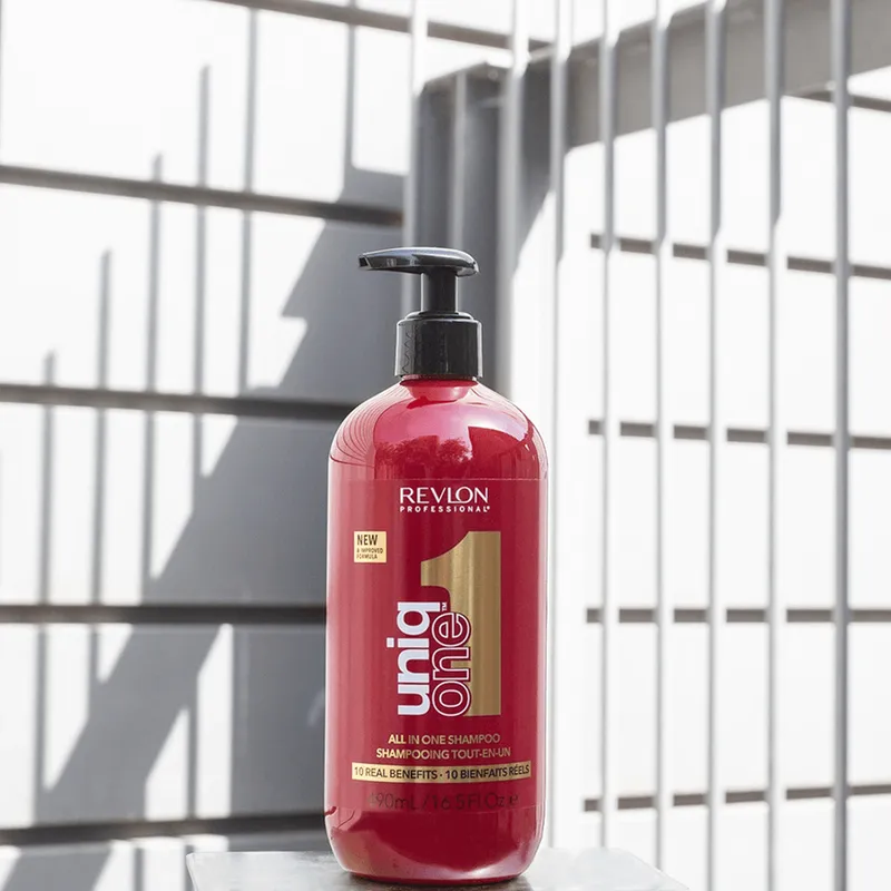 Bild 3 för Revlon Uniq One All In One Shampoo 500 ml