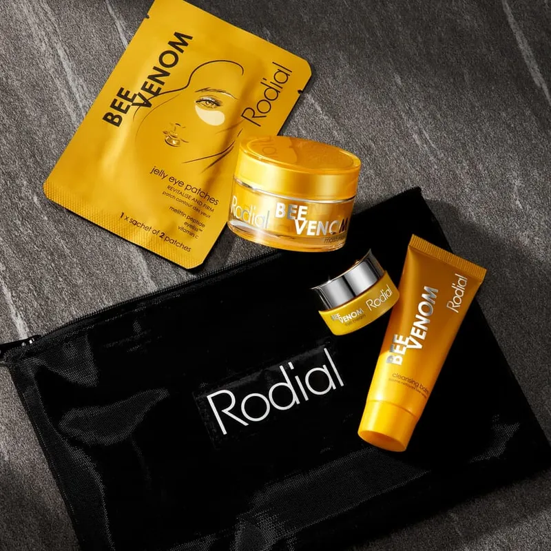 Bild 2 för Rodial Bee Venom Little Luxury Set 43 ml Cleansing Cream 20ml/Face Cream 15ml/Face Mask 3gr/Eye Serum 5ml