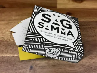 Produktfoto för Säg Samma Svensk Version