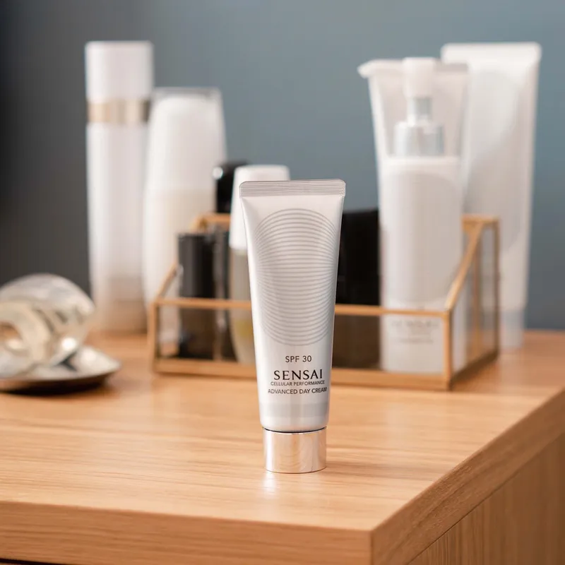 Bild 2 för SENSAI - Cellular Performance Advanced Day Cream 50 ml på Skincity.com