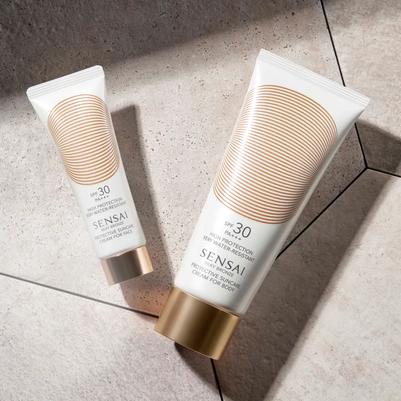Bild 2 för Sensai Silky Bronze Protective Cream Face SPF 30