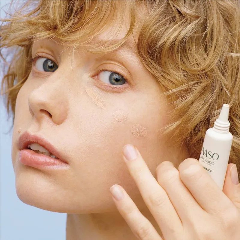 Bild 11 för Shiseido Waso Koshirice Tinted Spot Treatment Subtle Peach 8 ml