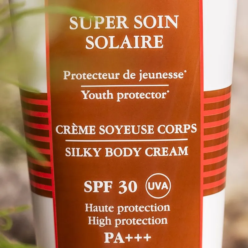 Bild 2 för Sisley - Super Soin Solaire Silky Body Cream SPF30 200 ml på Skincity.com