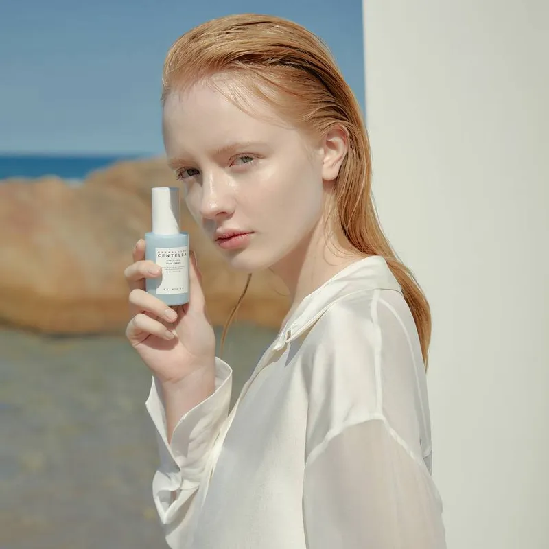Bild 9 för SKIN1004 Madagascar Centella Hyalu-Cica Blue Serum 30 ml