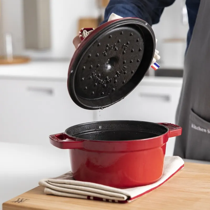 Bild 4 för Staub Rund Gryta 28 cm 6,7 liter Röd