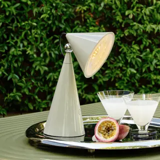 Produktfoto för Tom Dixon - Pose Portable Bordslampa Putty