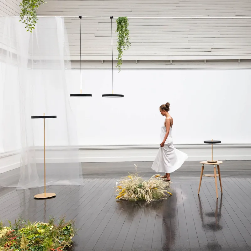 Bild 2 för UMAGE - Asteria Bordslampa Black Umage