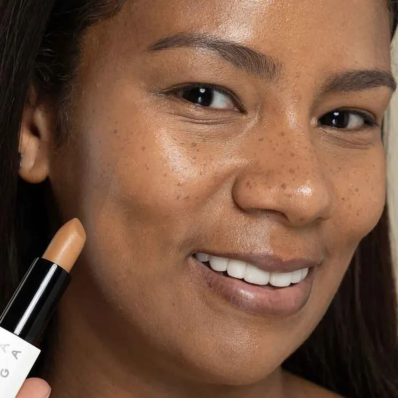 Bild 3 för Uoga Uoga Creamy Stick Concealer Special Agent 005