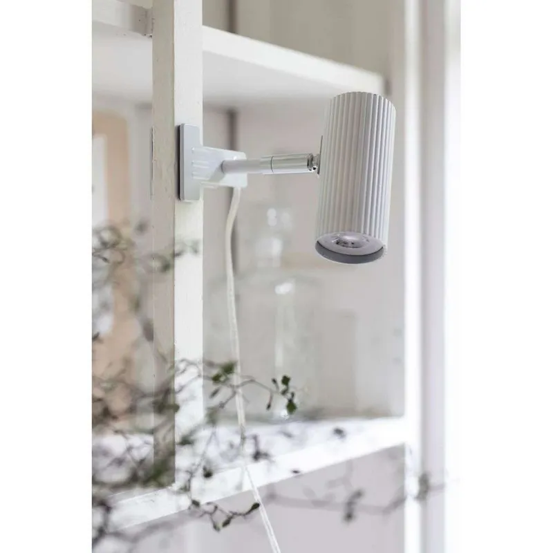 Bild 3 för Vägglampa/Klämspot Hubble (Guldfärgad)