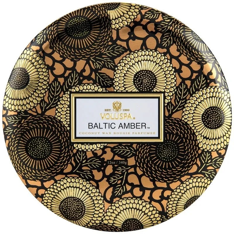 Alternativ bild 0 för Voluspa Baltic Amber Japonica 3-Wick in Decorative Tin 40h