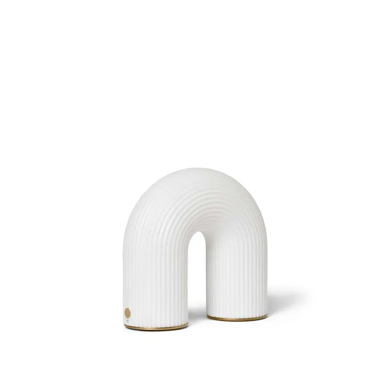 Bild 1 för Vuelta Portable Bordslampa Vit - ferm LIVING
