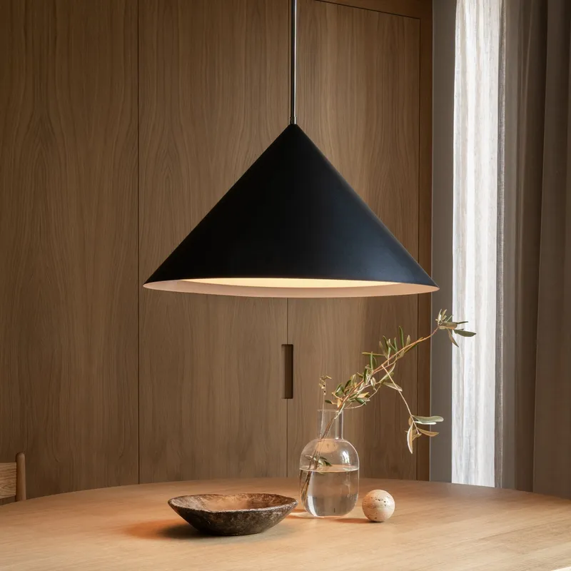 Bild 1 för Watt & Veke Kuro pendel Black, Ø65x36 cm