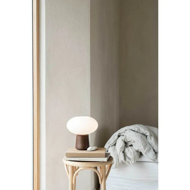 Bild 3 för Watt & Veke Olivia table bordslampa Ø25,5 cm Dark ash