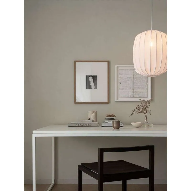 Bild 1 för Watt & Veke Prisma taklampa i linne 35 cm, vit
