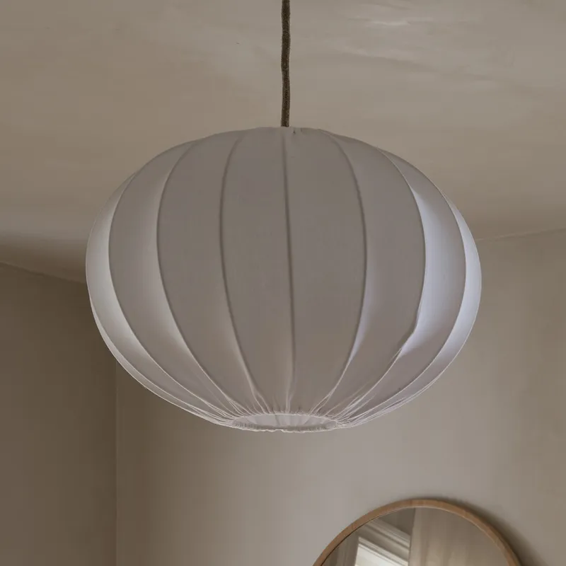 Bild 4 för Watt & Veke taklampa, oval boll, bomull, vit, 40 cm