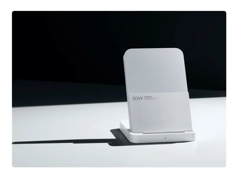 Alternativ bild 0 för Xiaomi MDY-14-EN - Trådlöst laddställ - 50 Watt - 3.25 A - för Apple iPhone 11, 12, 13, 14, 15  Samsung Galaxy S20, S21, S22, S23, S24  Xiaomi 12, 13, 14