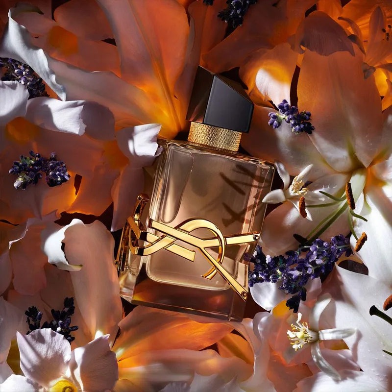 Bild 3 för Yves Saint Laurent Libre Flowers & Flames Eau de Parfum 90 ml