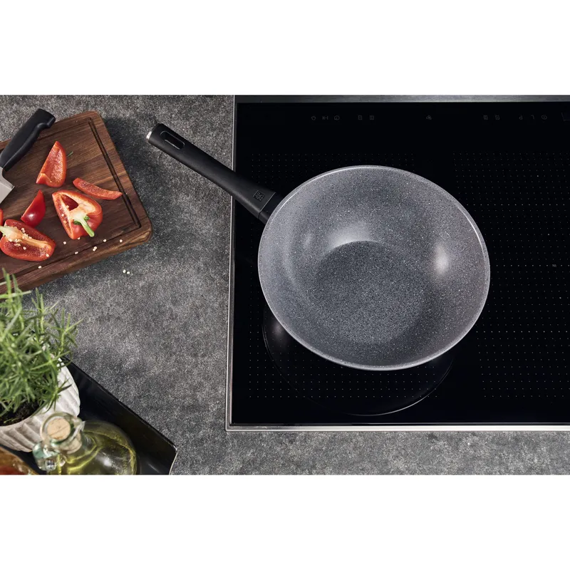 Bild 5 för ZWILLING Terreno Plus Ceramic Wok, 28 cm, aluminium, titanförstärkt non-stick-beläggning